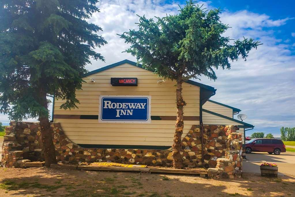 Rodeway Inn Gateway To Medora T-Roosevelt & Makoshika State Park Wibaux Extérieur photo